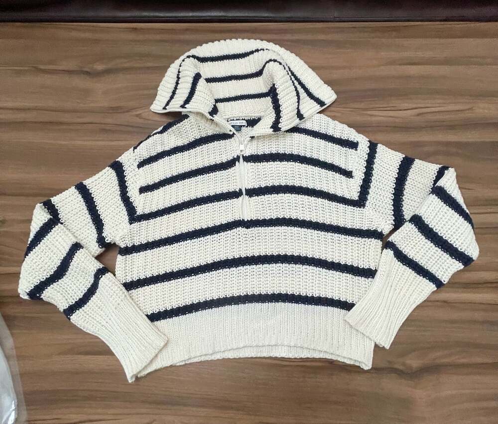 American Eagle Striped Half Zip Sweater Size M White Black